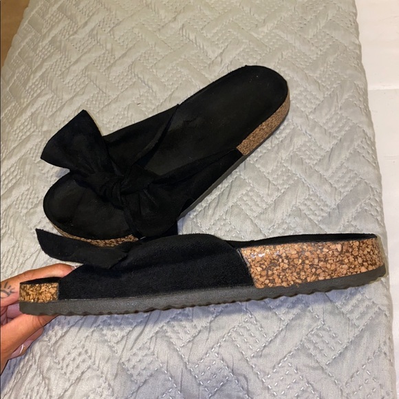 Lulus Sandals - Picture 2 of 3